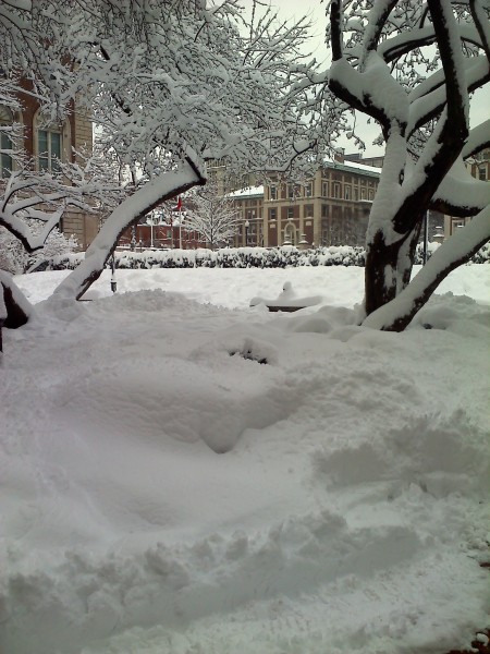 Snow Problem Images Record-Breaking Amounts of Snow Raise Problems for Cities – State of ...