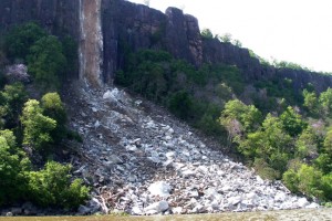 Rock Fall Shakes New Jersey Palisades