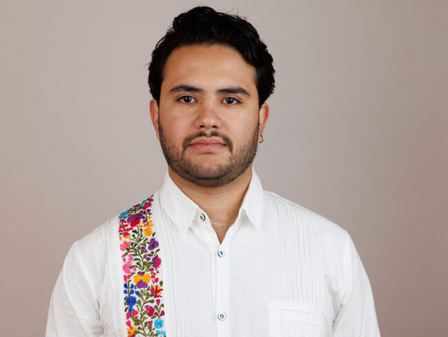 Fabrikasi Correa Lara