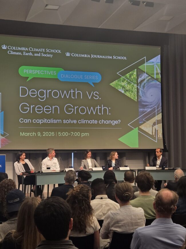 Photo of a panel on the subject of "green growth vs. degrowth," moderated by Alexis Abramson