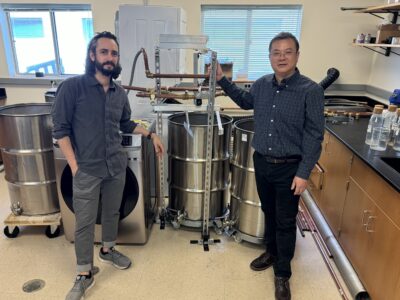 Two Sustainability Students See Opportunity Hidden in Laundry-Induced Microplastic Pollution