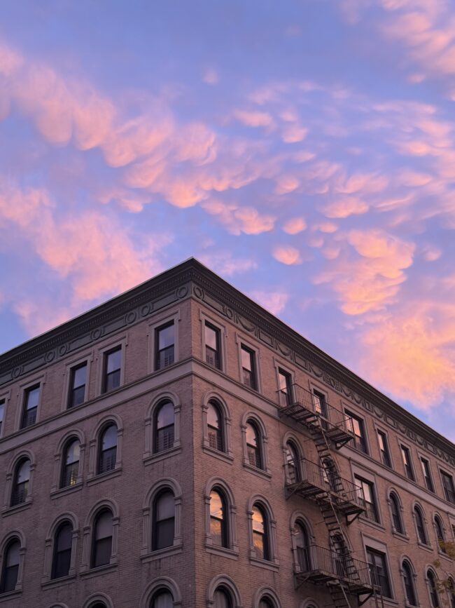 NYC sunset on Upper West Side. (Natalie Lewis, Climate School